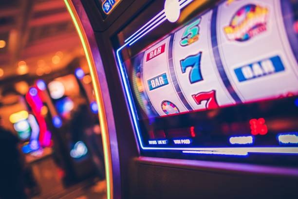 link omutogel slot game menu showing Money Train and other titles